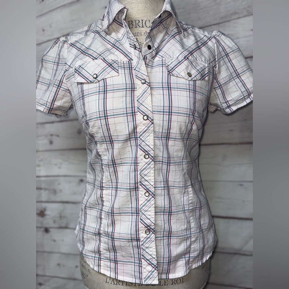 Ambiance Apparel White Plaid Button-Down Shirt - Picture 1 of 4